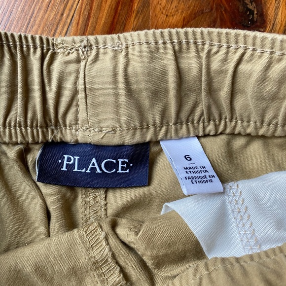 Like New Children’s Place Pull On Khaki Shorts - Picture 3 of 3